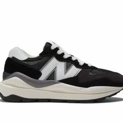 Κουπόνι 👏 Γυναικεία Παπούτσια NEW BALANCE Μαύρο W5740SLB 🌟